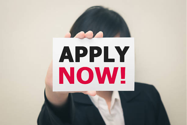 E-commerce Specialists Job Vacancy – Hungarian