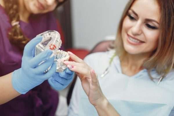 Choosing Dental Implants: Factors to Consider for a Lasting Solution