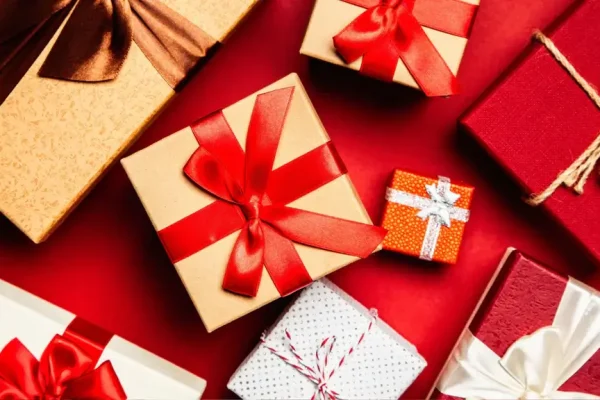 Top 5 Benefits of Using Gift Cards for Everyday Purchases