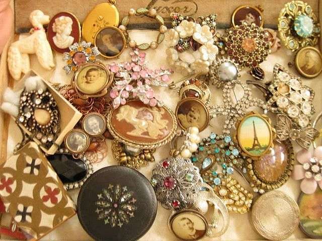 antique jewellery