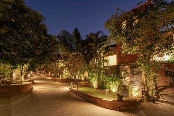 luxury villas in anjuna goa