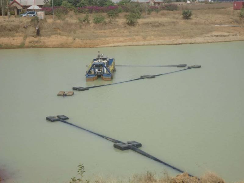 lake dredging equipment
