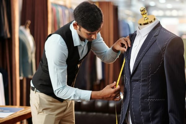 Crafting Style: Why Tailored Shirts Are Essential for the Modern Man in Singapore tailored shirt Singapore