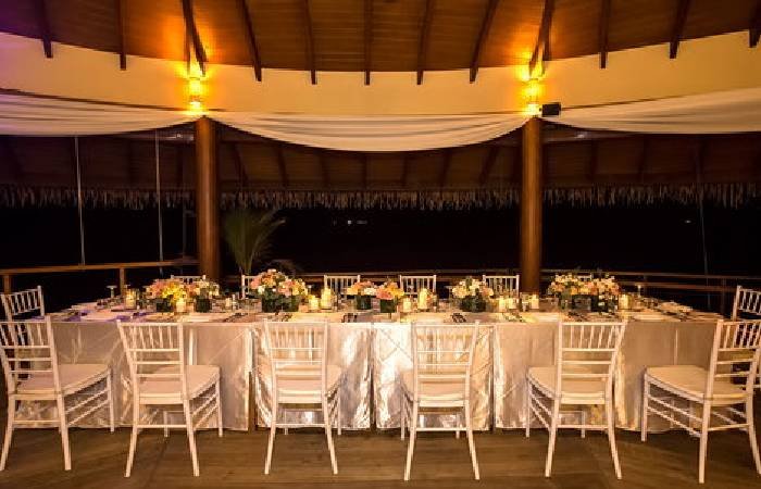 luxury beach villa maldives