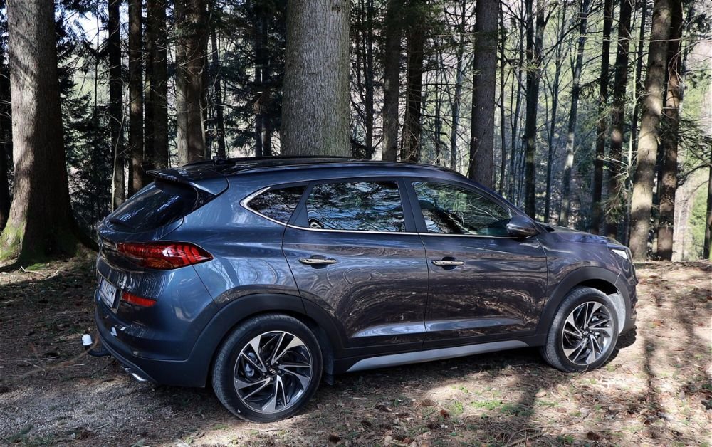 mid size suv