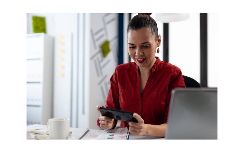 personal finance assistant app