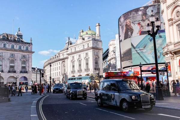 Navigating London: A Comprehensive Guide to Transport Services in the City