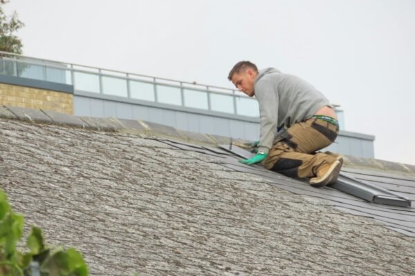 DIY Roof Repairs: Smart Move or Risky Mistake? Here’s What to Consider DIY roof repair