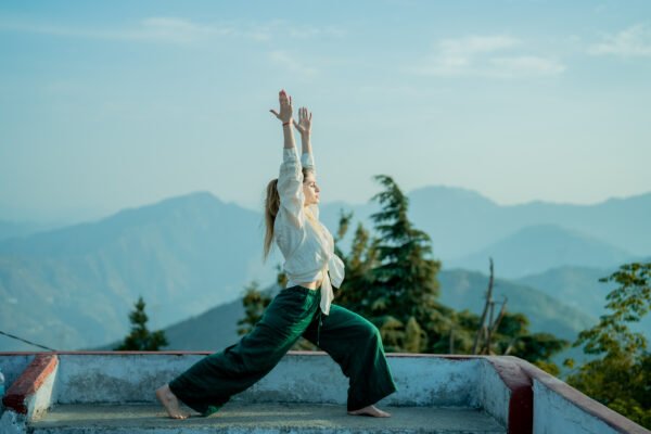 7 Life-Changing Reasons Why You Should Join a Yoga Training in Rishikesh Today