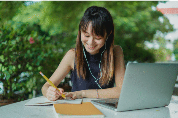 How an Online Writing Community Sparks Confidence in Quiet Storytellers Online Writing Community