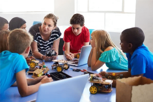 Quiz Platform and Spaced Repetition: Revolutionizing Modern Learning for Better Retention Revolutionizing Modern Learning for Better Retention