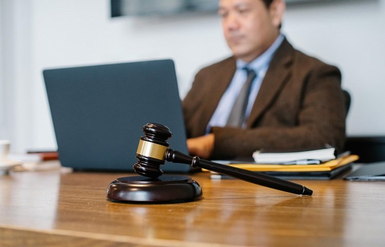5 Things to Ask Before Hiring a Personal Injury Lawyer