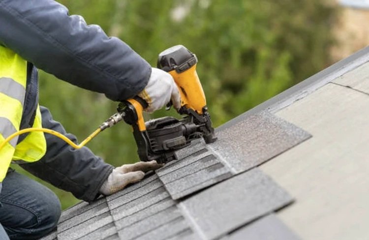 Metal vs. Shingle
