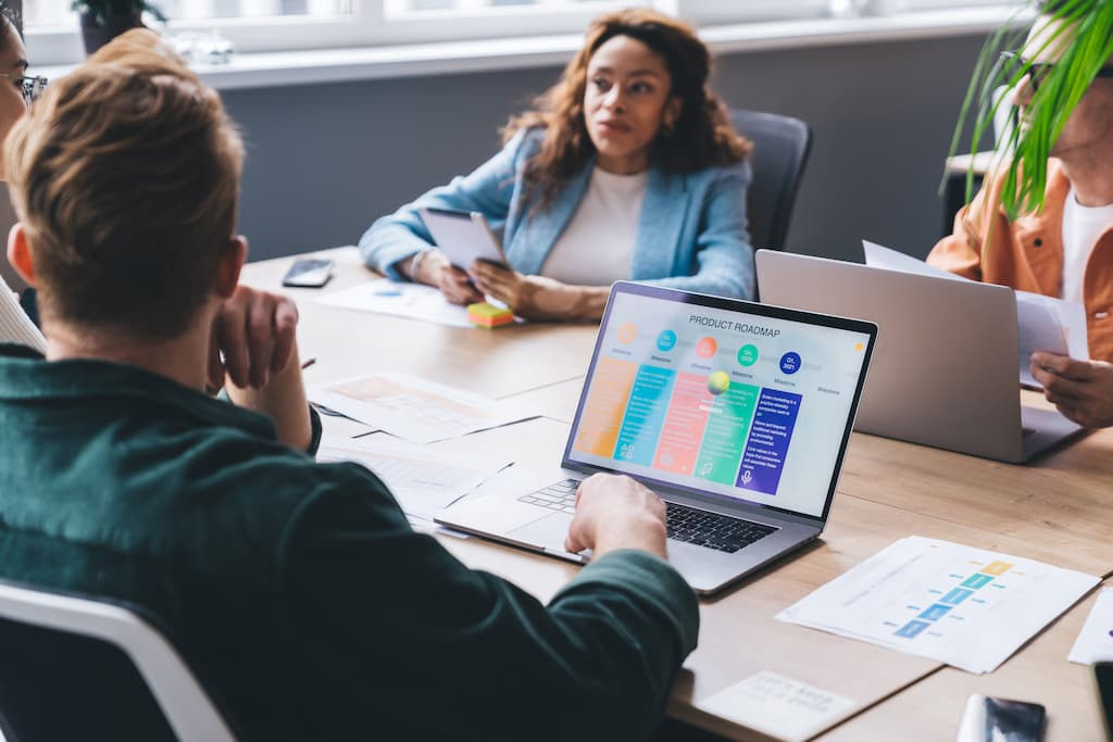 8 Best CRM Solutions to Help Startups Businesses