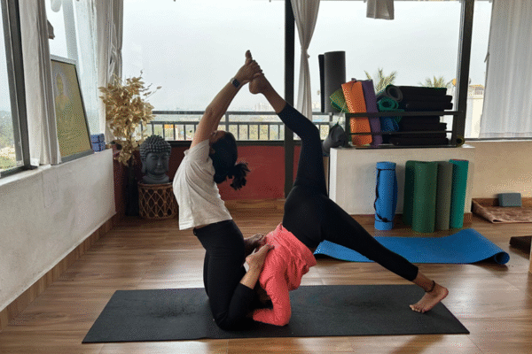 Yoga Instructor 200 Hours: Master Practice & Detachment to Calm Your Mind Yoga Instructor 200 Hours: Master Practice & Detachment to Calm Your Mind