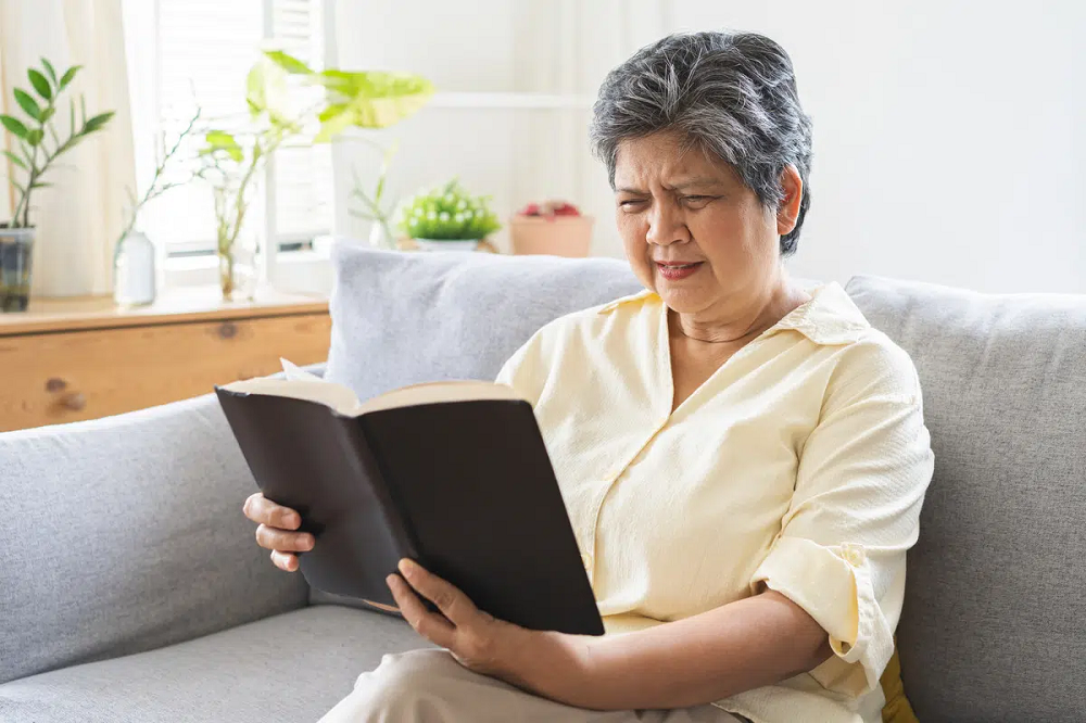 The Subtle Signs of Age-Related Macular Degeneration People Often Overlook