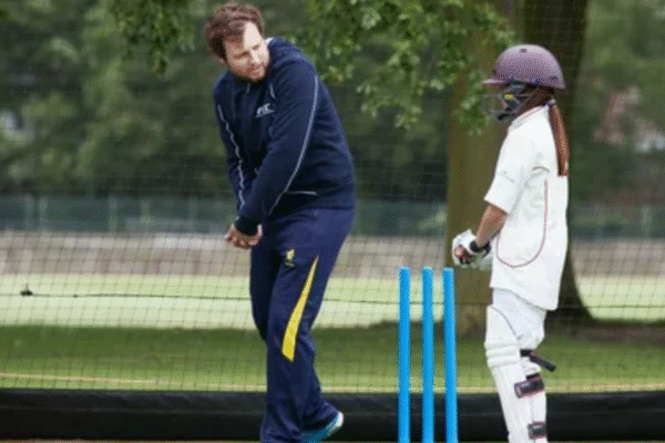 Best Cricket Coaching for Adults at a Low Cost: Conveniently Located Near