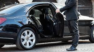 Toronto Pearson Airport taxi services 2025 ultimate guide for travelers.