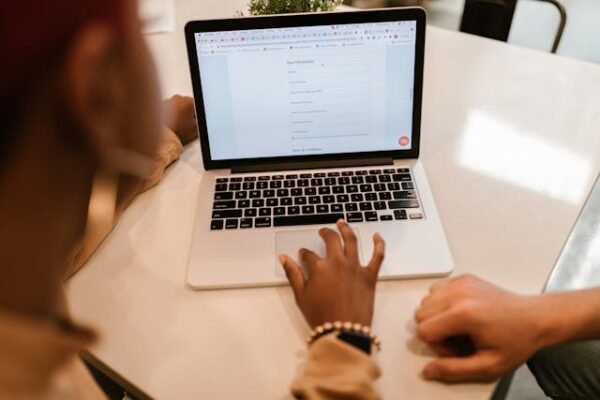 Boosting Productivity in Remote Work: The Role of Virtual Drives Boosting