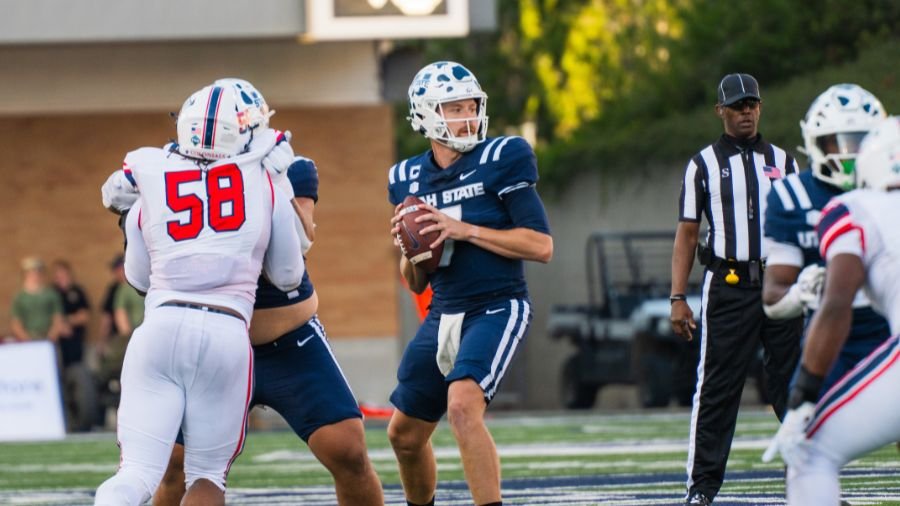 Analyzing UNLV Football vs Utah State Aggies Football Match Player Stats: Who Stood Out on the Gridiron