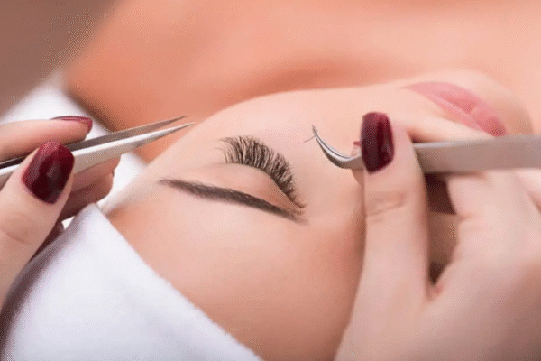 How Long Do Eyelash Extensions Take — and Why You Should Trust the Experts