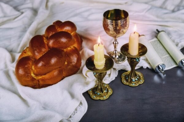 Shabbat Meals: Tradition, Togetherness, and Reflection Tradition, Togetherness, and Reflection