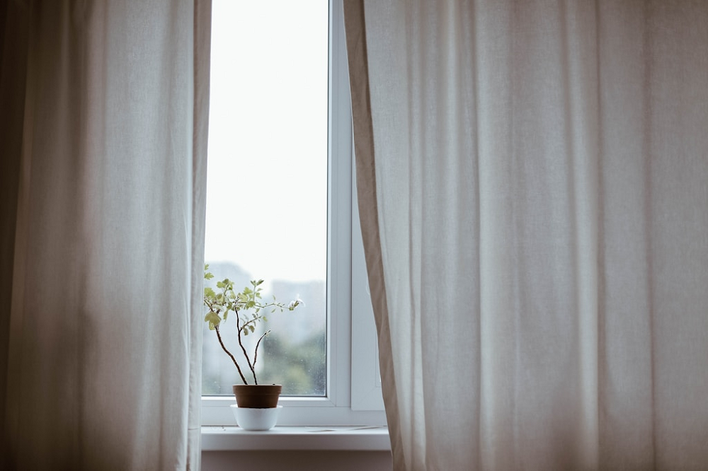 Choosing the Right Window Treatments for Urban Environments