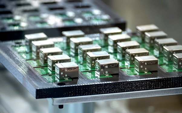 Quick Turn PCB manufactured with precision, accelerating production while maintaining top-quality standards.