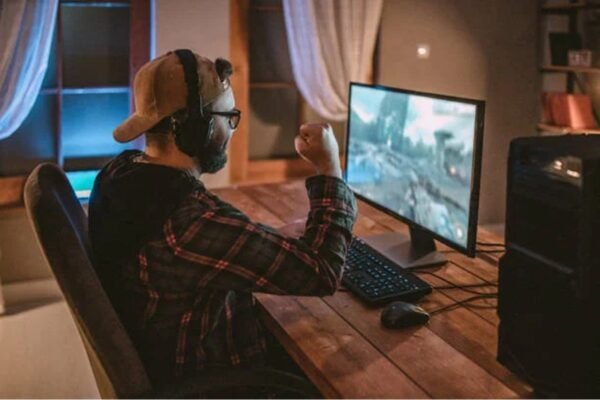 Player Engagement Rises Through Reward-Based Mechanics