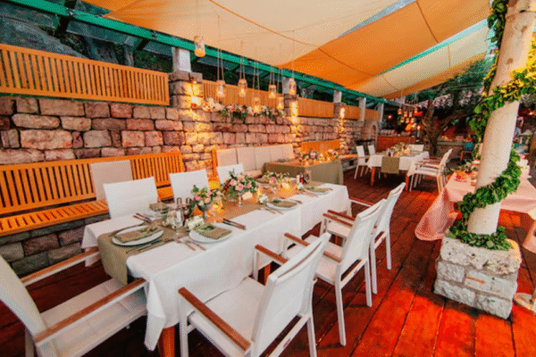 How Fresh Visual Branding Can Transform Your Restaurant’s Curb Appeal