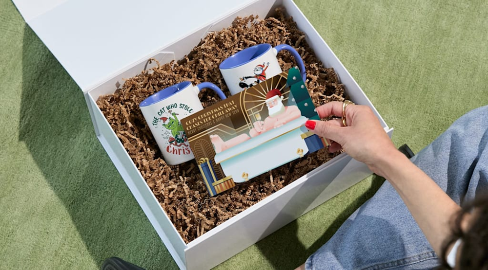 How Personal Service Businesses Can Boost Client Retention with Holiday Cards