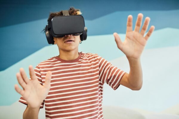 Bridging the Digital and Physical: The Business Case for Mixed Reality Training
