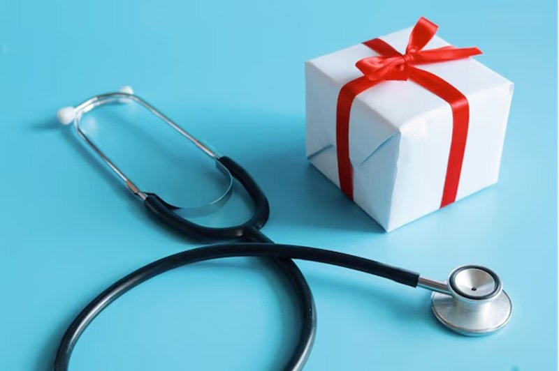 Pin Gifts for Healthcare Heroes: Medical, Pharmacy, and Chiropractor Pins That Make Perfect Presents