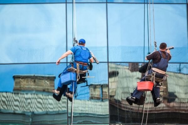 Drone Window Cleaning Services: How It Works, Costs & Benefits