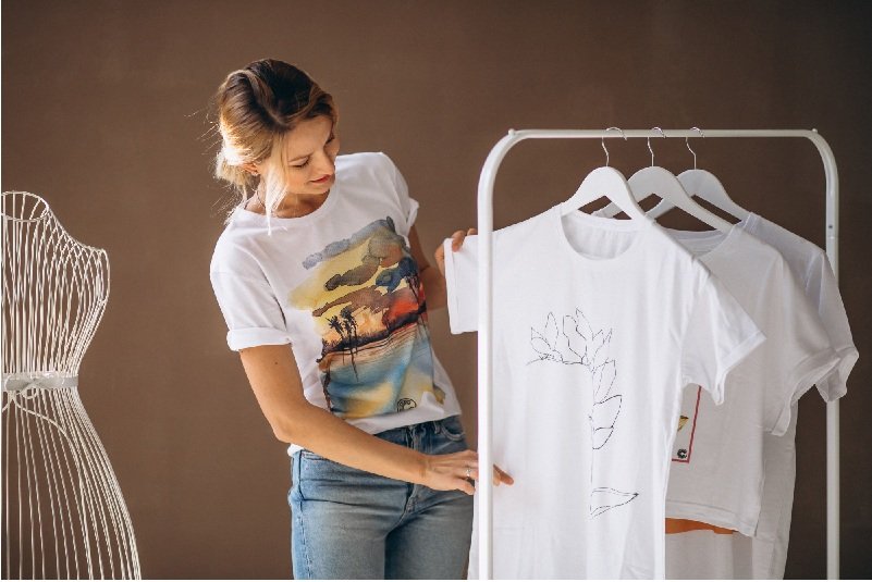 Custom-Design T-Shirt