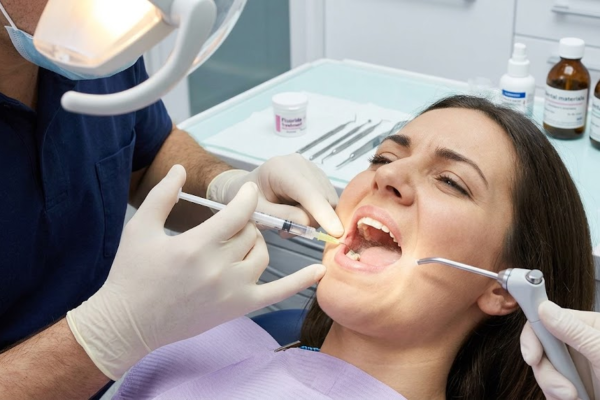 How General Dentists Address Tooth Sensitivity