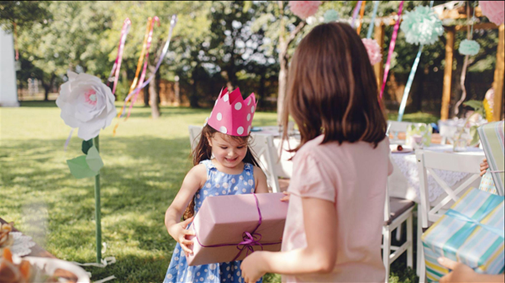 How Outdoor Settings Elevate Birthday Parties, Anniversaries and Milestones