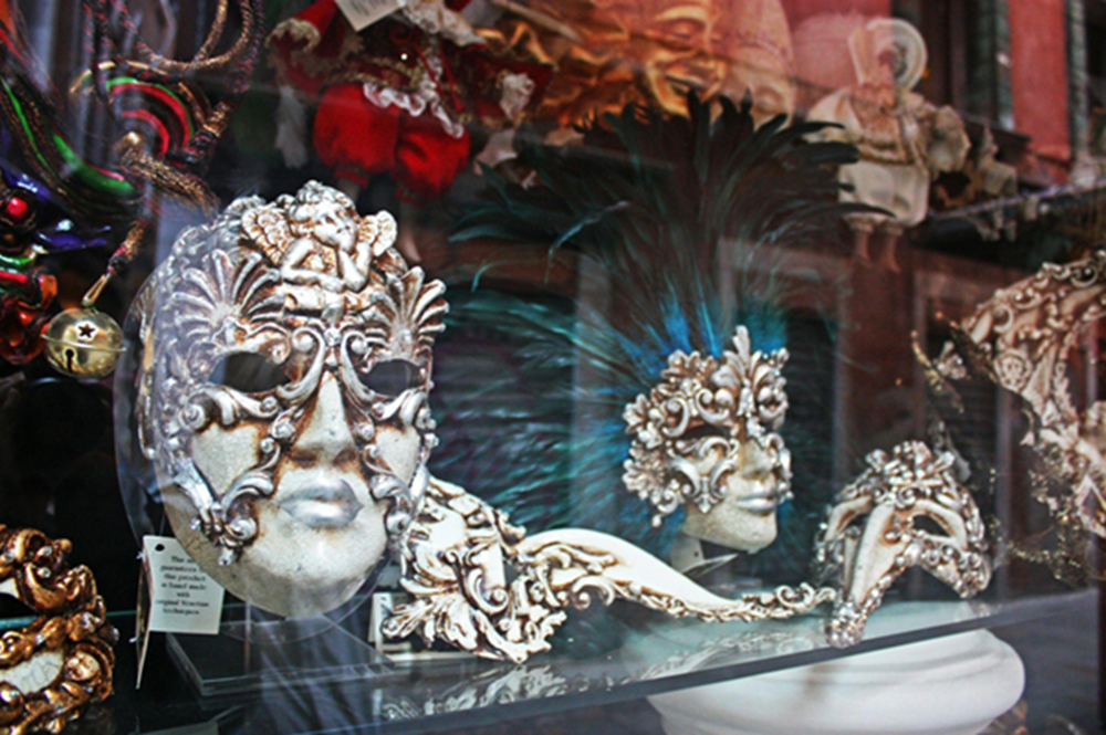 Couples Masquerade Masks: The Ultimate Guide to Looking Spectacular Together