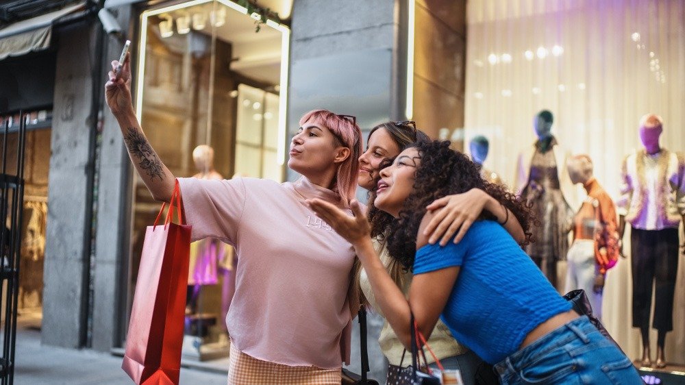  Give People a Reason to Stop, Photograph, and Share