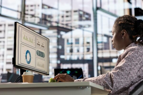 4 SaaS Subscription SMEs Need to Thrive in 2026 and Beyond