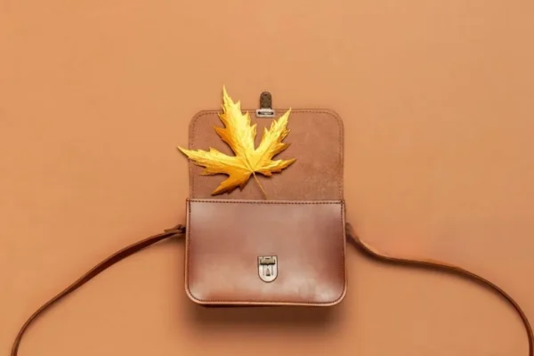 Leather Small Pouch A Stylish and Practical Everyday Essential