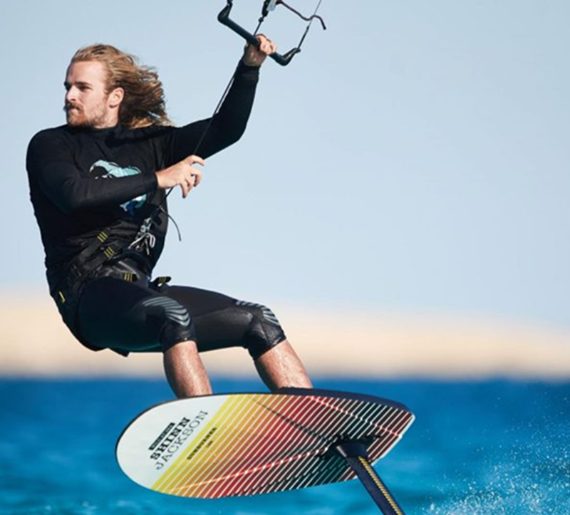 Kitefoil – a new level of kitesurfing