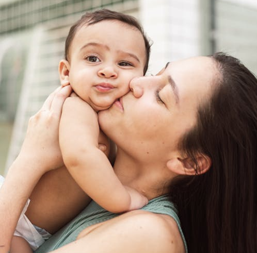 7 Sentimental Pieces Every Mom Will Love