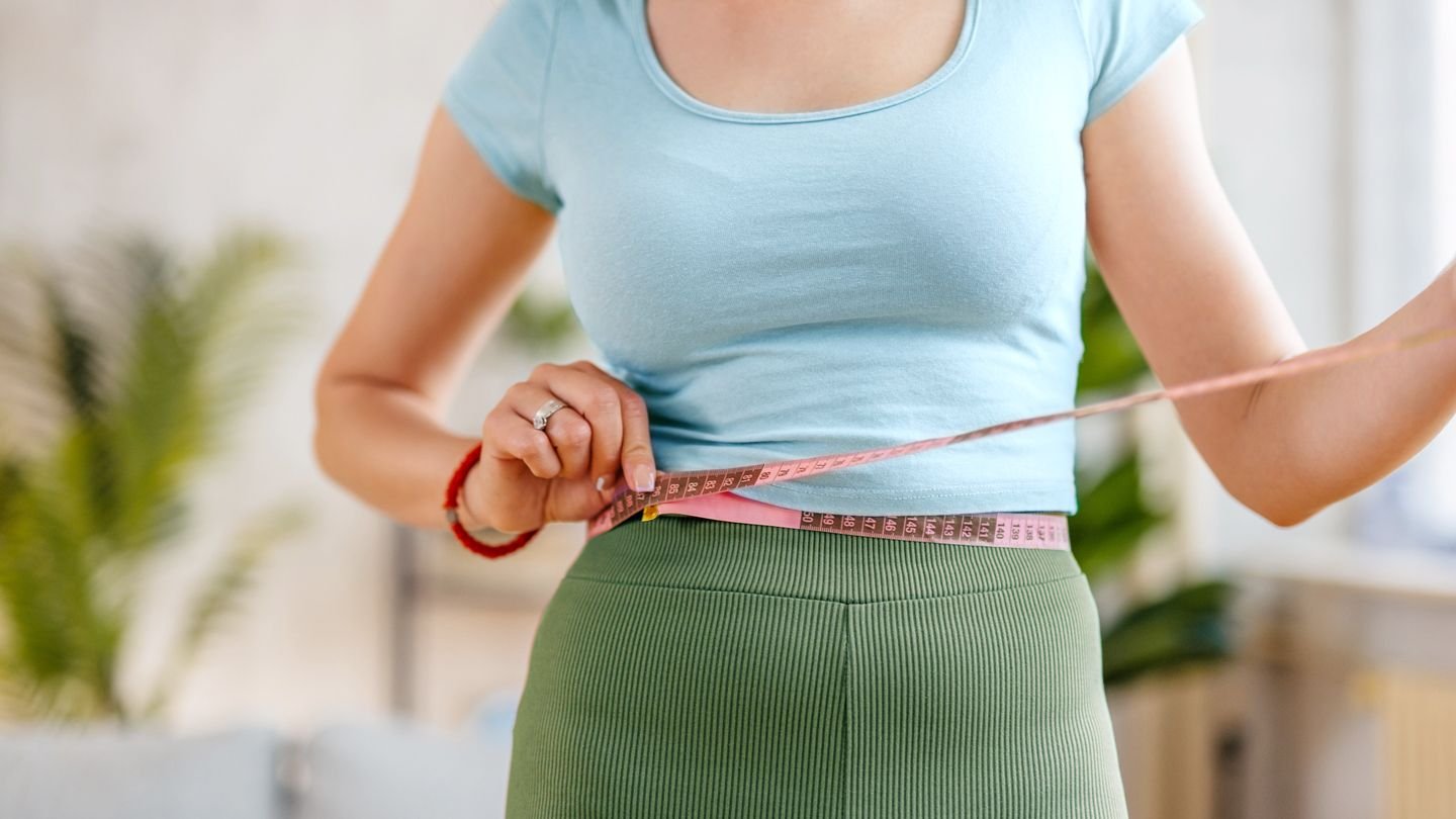 what is waist to hip ratio 1440x810 1