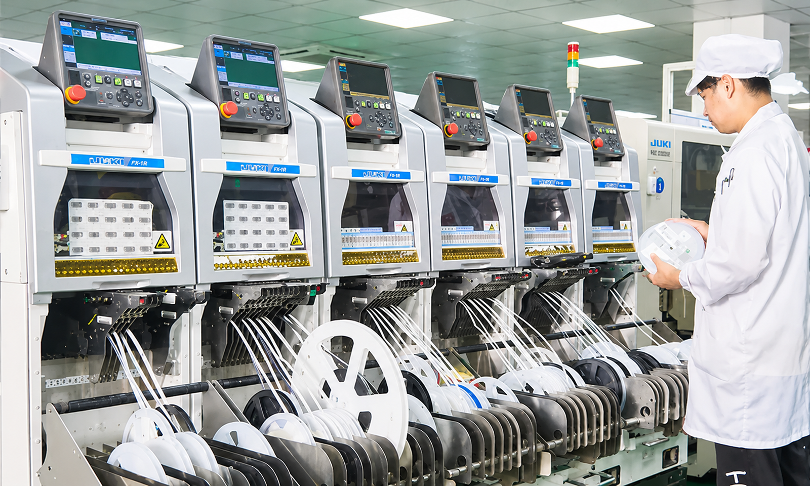 Top 5 Medical and Automotive PCB Assembly Manufacturers with Traceable Quality Control 2 b3b640cf b974 42dc 8771 768eb3ff9592