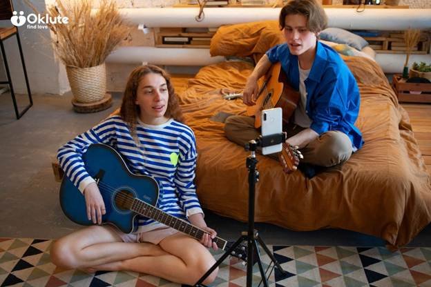 Why Certain Songs Stay with Us Long After They End 2 Why Nostalgia Makes Old Songs Feel Different